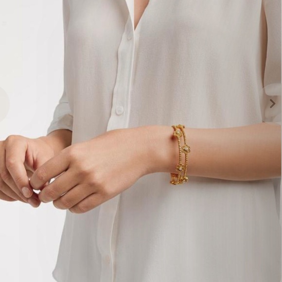 Authentic Luxury Minimalist Julie Vos Flower Pearl Station Bangle/Bracelet - Picture 3 of 17